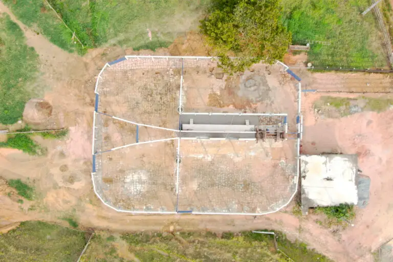 Curral convencional C41 em concreto pré-moldado protendido e autoadensável da Currais Itabira.
