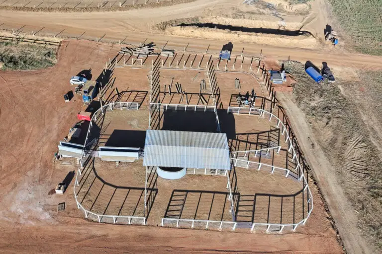 Curral convencional C61 em concreto pré-moldado protendido e autoadensável da Currais Itabira.