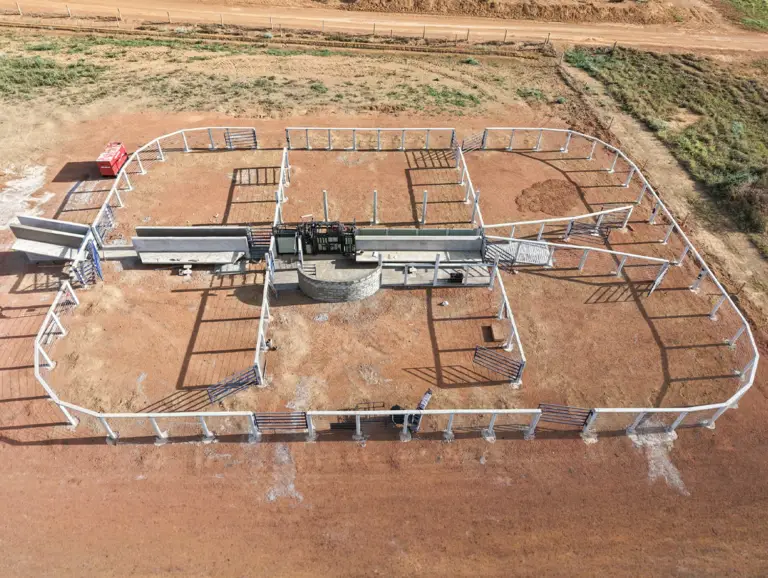 Curral Convencional C61 em concreto pré-moldado protendido e autoadensável da Currais Itabira.
